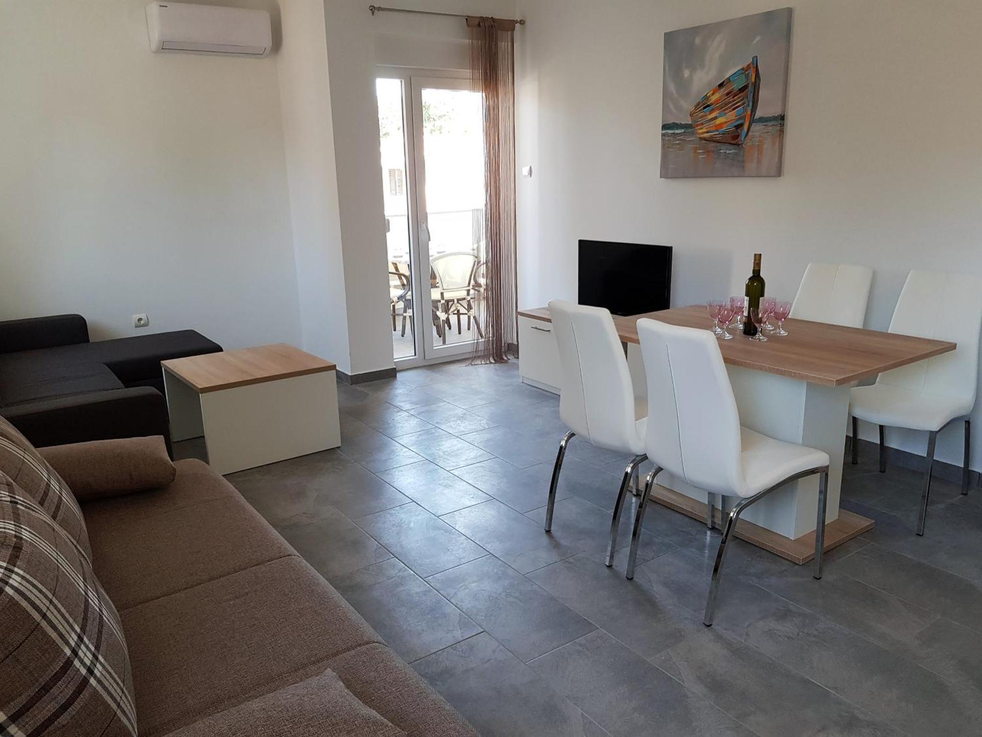 Summer Holiday Apartments Novalja Pokoj fotografie